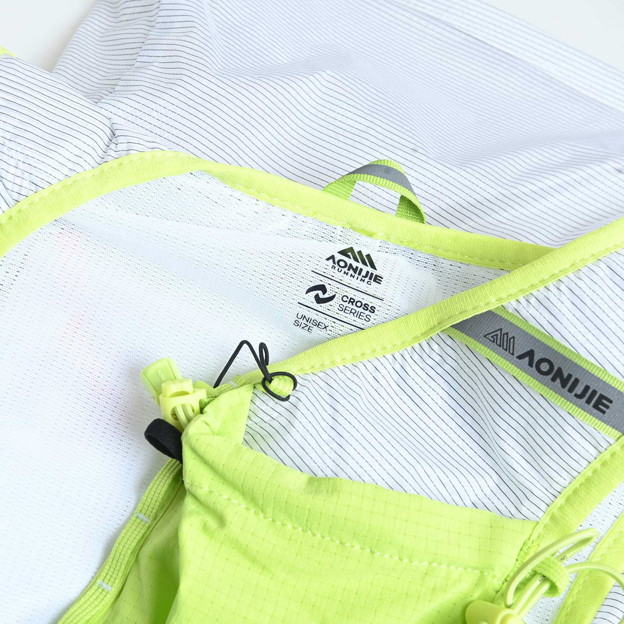 Chaleco AONIJIE PRO 15L - amarillo