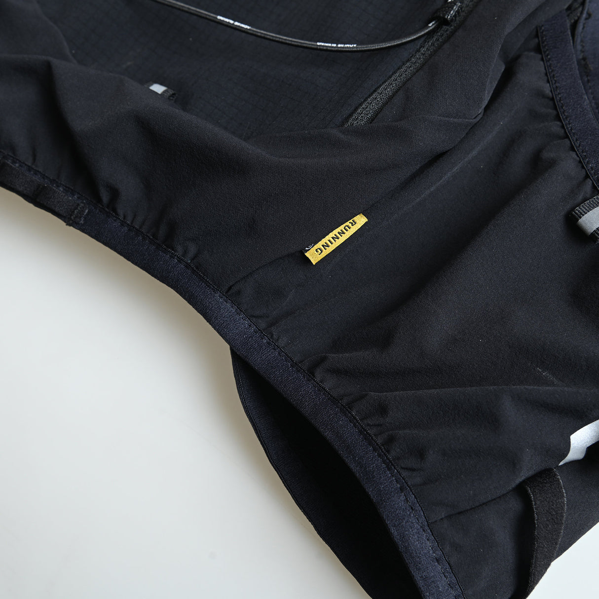 Chaleco AONIJIE PRO 10L - negro