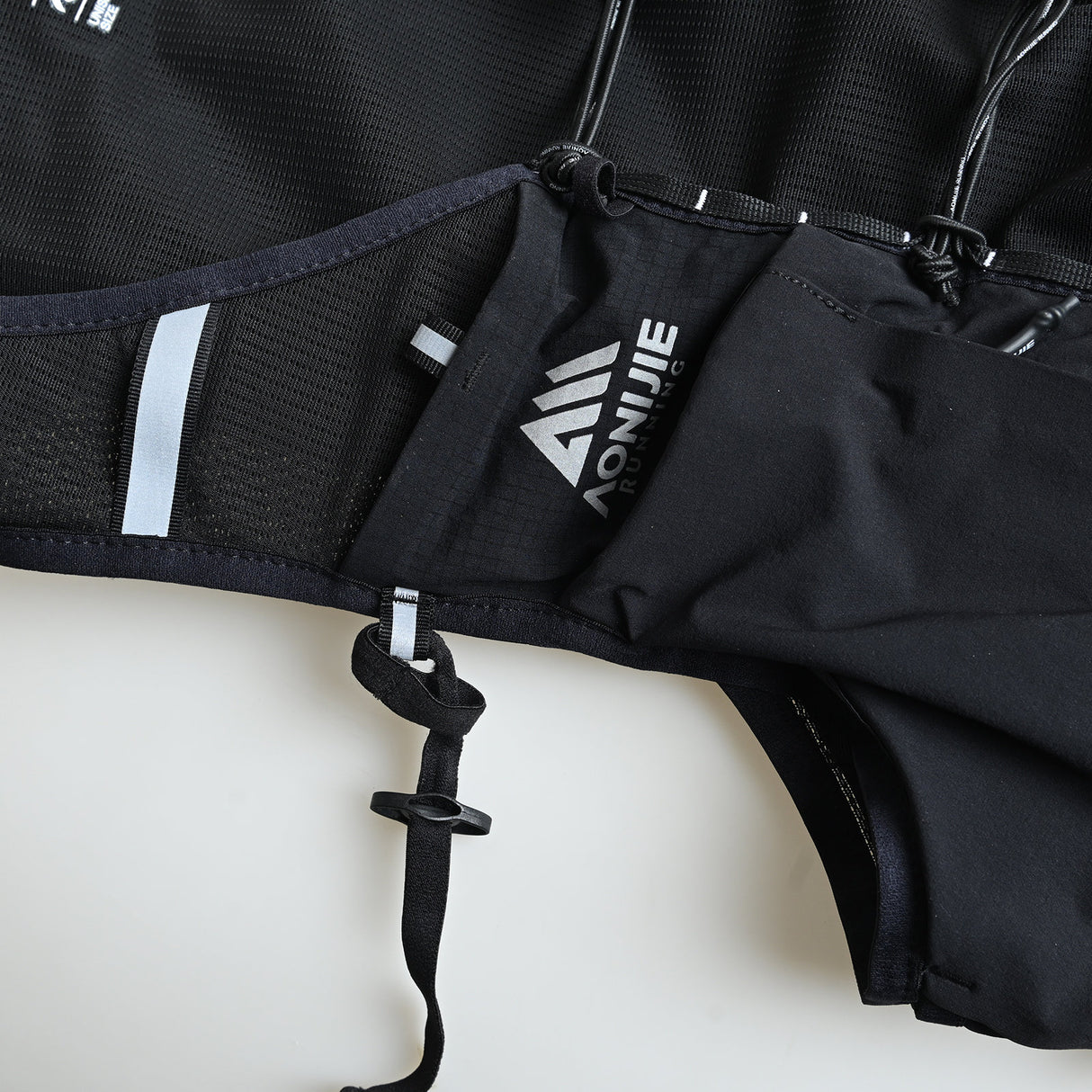 Chaleco AONIJIE PRO 10L - negro